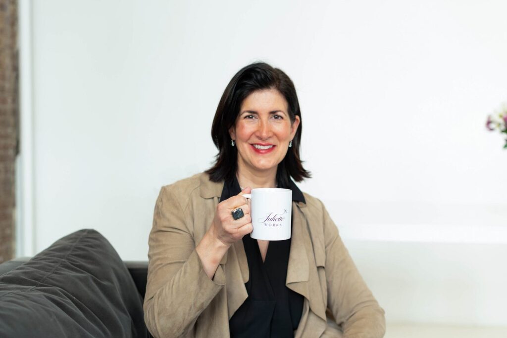 Elizabeth Sandler: Family, Career & Private Life Elizabeth Sandler